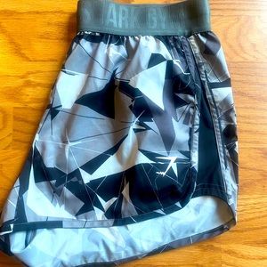Gymshark short Sz L
